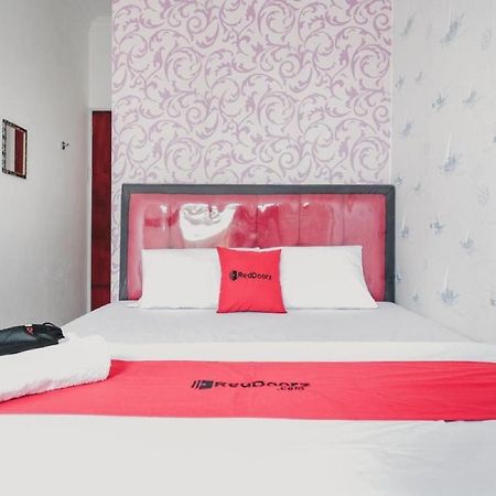 RedDoorz near Nagoya HIll Batam 4 Hotel Jodoh  Bagian luar foto