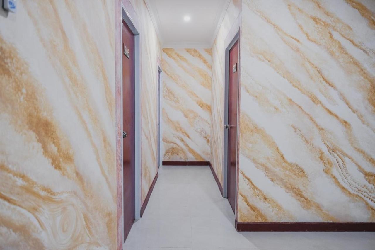 RedDoorz near Nagoya HIll Batam 4 Hotel Jodoh  Bagian luar foto